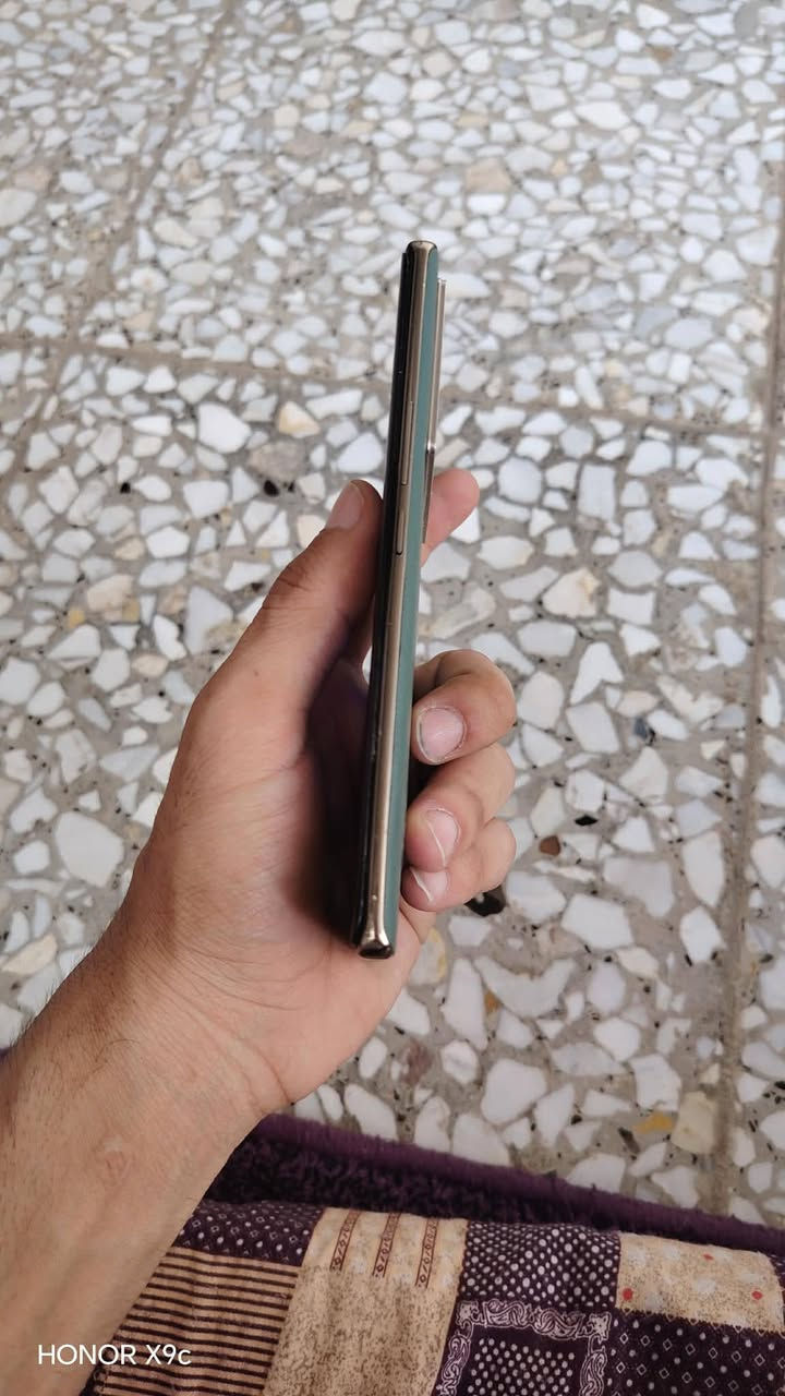 أنفنكس نوت 40برو + g5
ذاكره 256+12

تردد الشاشه ١٢٠ هيرتز 

جهاز غني عن التعريف 

تفاصيل أكثر خاص..


**إذا كنت صاحب هذا الإعلان وتريد حذفه لأي سبب، رجاءا أرسل رسالة إلى الدعم الفني**