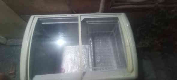 السلام وعليكم مجمدة للبيع نقصهة فقط غاز والعارضه شغاله
***********
