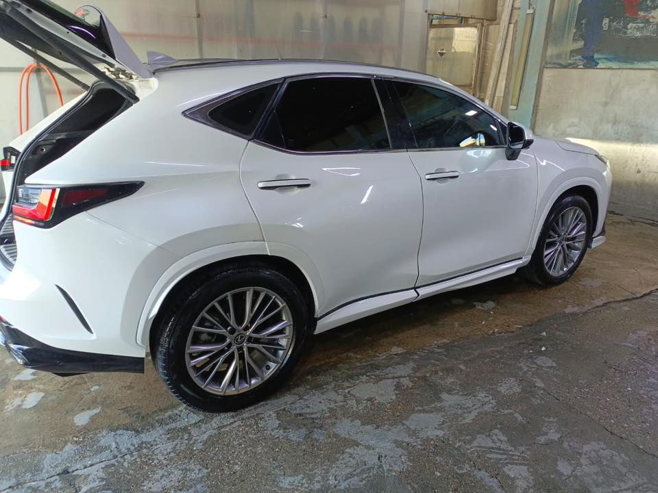 لكزز nx 350هايبرد اعلى موصفات موديل ٢٤رقم بغداد خليجي مصبوغة حزام  ‭٠٧٧٦ ٥٧٧ ٠١٨٦‬
