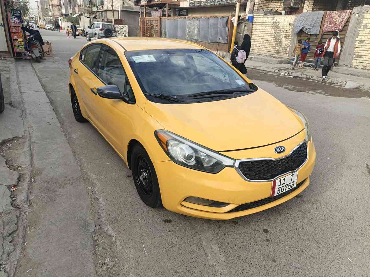 سلام عليكم من رخصت الادمن كية فورتي 2016 وارد امريكي بدون حادث بدون تبديل بدون ارباك بدون دواخل مكينة وكير شرط مكفولات برغي ما مفتوح سيارة جاهزة تخم تاير صدر امامي وخلفي مكفول دوشمة ماشية 97حقيقي سيارة جديدة السعر 117 رقم الهاتف ***********
