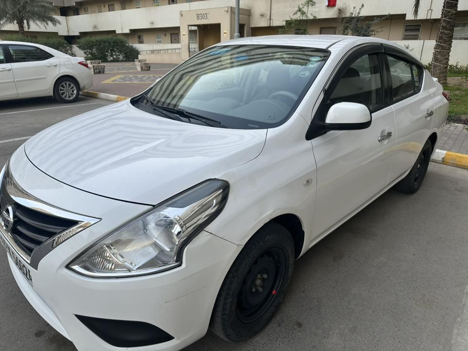 سلام عليكم
نيسان صني هندي بليته زرگه موديل 2020 رقم أربيل دولي بأسمي  ماشيه 115  كير ومكينة وتبريد مكفول وبيها طخه بخشم الجاملغ اليسرى سعرها ١٠٥ مكاني بسماية رقمي ***********
