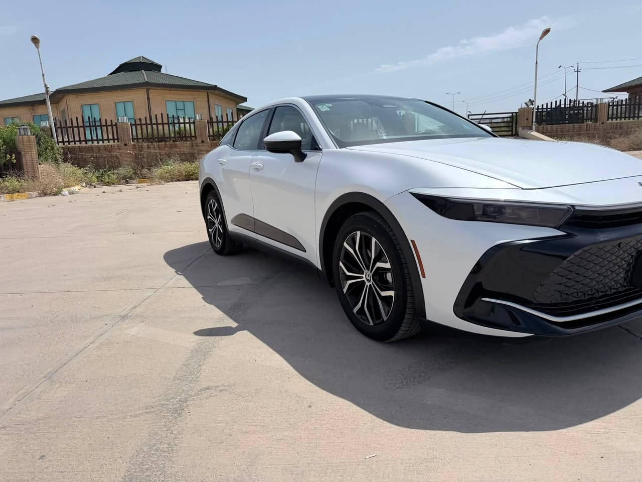 كراون 2023 Limited! اخت الزيرو 

وارد امريكي 
حادث موضح بل صور تعديل قليل بالباب وجاملخ تبديل شركة

مواصفات 1/1 بانوراما 

محرك 2500 هايبرد

السيارة ب اسمي رقم بغداد 

فول مواصفات لمتد

ماشية 17الف

سقف بانوراما

‏‎لايت 4 عدسات

‏‎شاشة كبيرة + كيجات ديجتال

‏‎سستم صوت JBL + دمام خلفي

‏‎رادار  امامي + مانع تصادم + تحدي مسار

‏‎رادار خلفي + مانع تصادم خلفي

‏‎رادار جوانب + نقطه عمياء

‏‎تحكم مقاعد امامي كهربائي

‏‎مقاعد جلد ابيض ملكي  + تبريد كشنات

‏‎شاحن وايرلس

‏‎ميموري كشنات

‏‎ويل 19 إنش 🛞

‏‎فول منافذ TPC + كار بلي 🔋

‏‎ باقي مواصفات الكراون معروفه

السعر 255وبيه مجال قليل
يرهم مراوس 

لستفسار اتصال ودلل ***********

مكان السياره بغداد حي الجهاد
