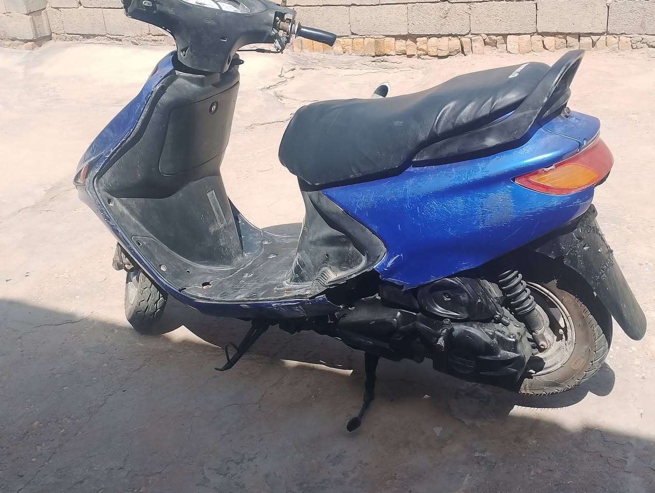 سلام عليكم  دراجه فراشه للبيع السعر 300 بيه مجال شي بسيط  دراجه جديد مكينه مفتوحه  كلشي يشتغل بيه هاذا  رقمي بيه واتساب  ***********
