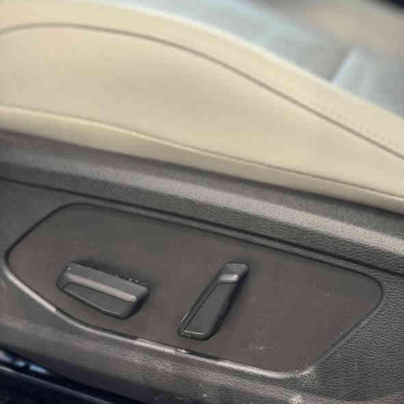 🚙 كيا  سلتوس 2025 – تو كلر فول مواصفات
🔹 بانوراما
🔹 كراسي كهرباء
🔹 شاشة كبيرة + أنظمة أمان حديثة
🔹 زيرو وكالة – جاهزة للتسليم

📍 علي الشيباني لتجارة السيارات – بغداد
📞 ***********-***********
