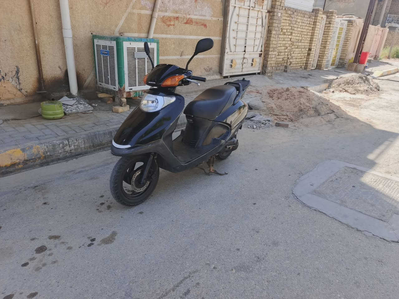 درجة سبيسي ياباني كفرات وكابريتر اصليه مختمه ياباني كل نقص مبيه قفل صندوق شغال قفل سكان كهربايات كله شغال بلاديه مكينه ناعمة فول فول الهاتف *********** المكان كوت الزهراء
