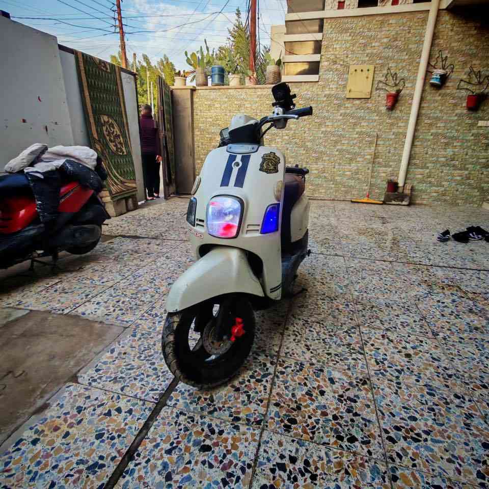 سلام عليكم اخوان تندي ماكس بوليس الدراجه كلهه شغاله كهرابايات شلعه معدل طوافه شغاله مكان بغداد مدينه خاص ماكو ***********
