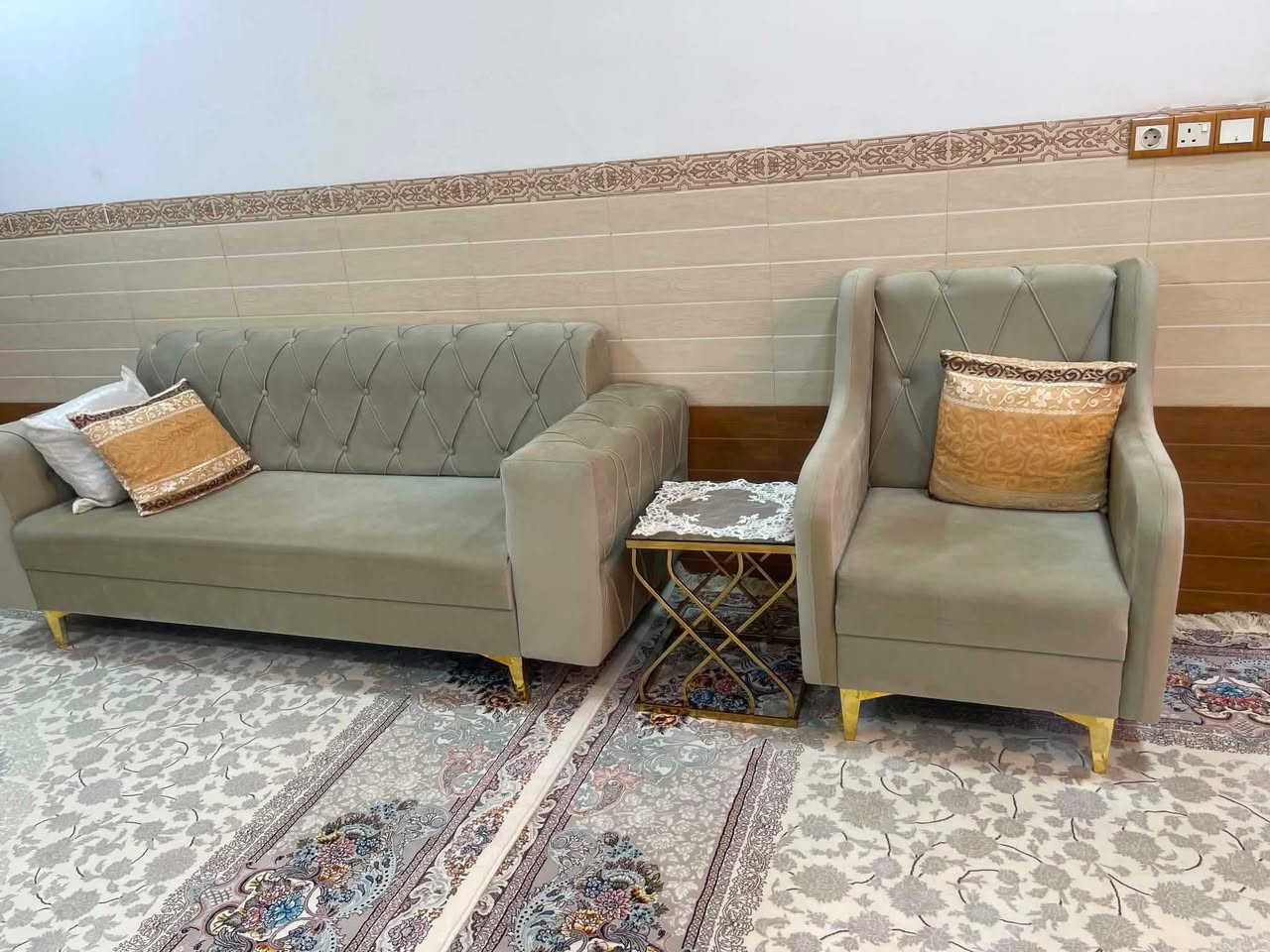 تاقەم قەنەفەی ١٠ نەفەری بۆ فروشتن دەست کردە سالێکە دروست کراوە  لەسلێمانی


**إذا كنت صاحب هذا الإعلان وتريد حذفه لأي سبب، رجاءا أرسل رسالة إلى الدعم الفني**
