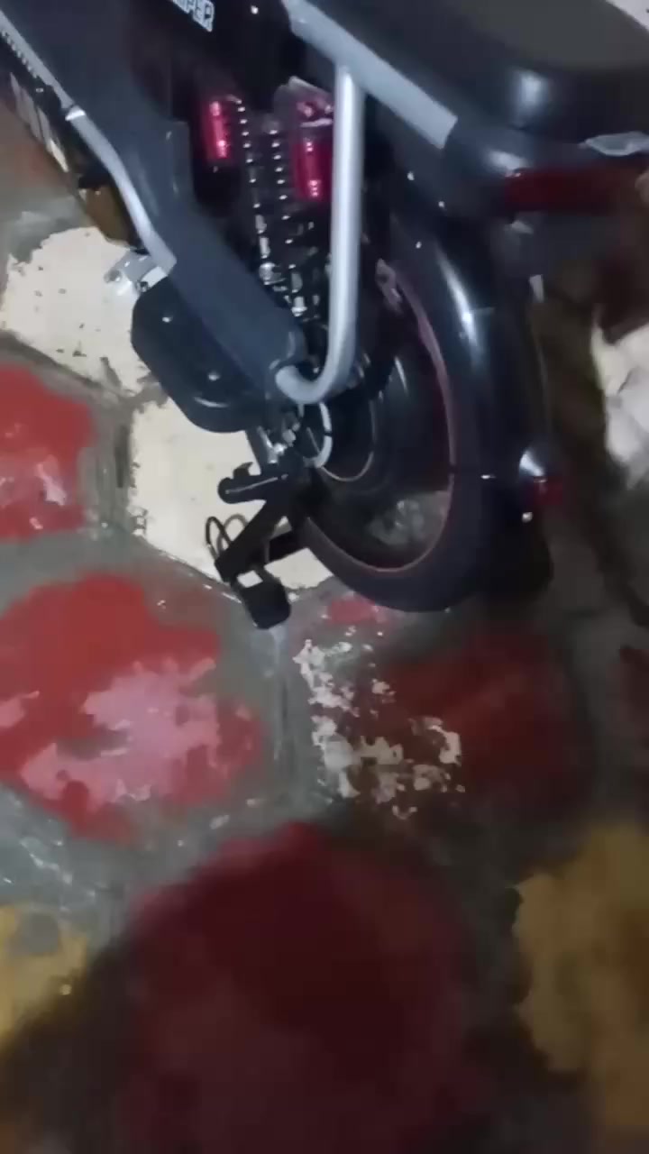 درجة شحن حجم 20 للبيع موديل 2025
تشغيل بصمه وسويج وكارت  بلوتوث  دبلين  كل شي شغال بيه مثبته سرعة خمسه بطاريات جديده المكان الكفل بابل منطقة حي الشرطه السعر 500 وبيه مجال ،هذا رقمي للتواصل  ***********      ماصار شهر من أخذته درجة جديده      تيارات جديده
