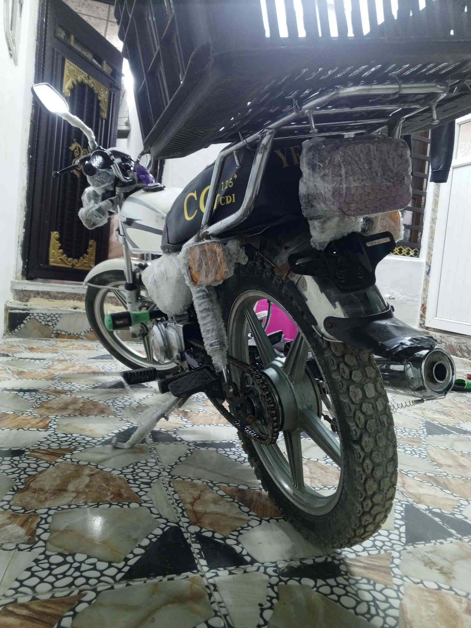 السلام عليكم
📌ماطور للبيع مودل 2018 بسعر مناسب 275 الف ومحرك ما مفتوح وكهربائيات كلها شغال
📌عنوان/كركوك_شقق غاز شمال
📌رقم/ ***********📞
