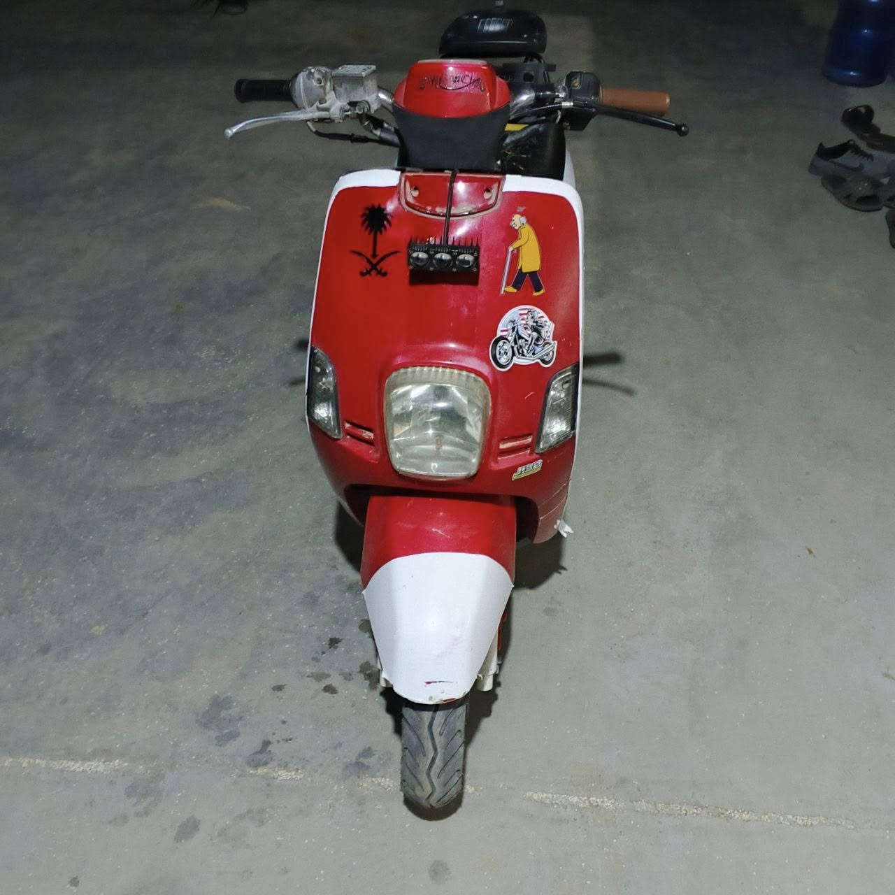 بوليس بوشه ٥٥ صالنصه رياضي دبل رياضي بيه دخانه من تحمه تروح يمكن لاستيك ولف لو رنكات ب٥٠٠ وبيه مجال


**إذا كنت صاحب هذا الإعلان وتريد حذفه لأي سبب، رجاءا أرسل رسالة إلى الدعم الفني**