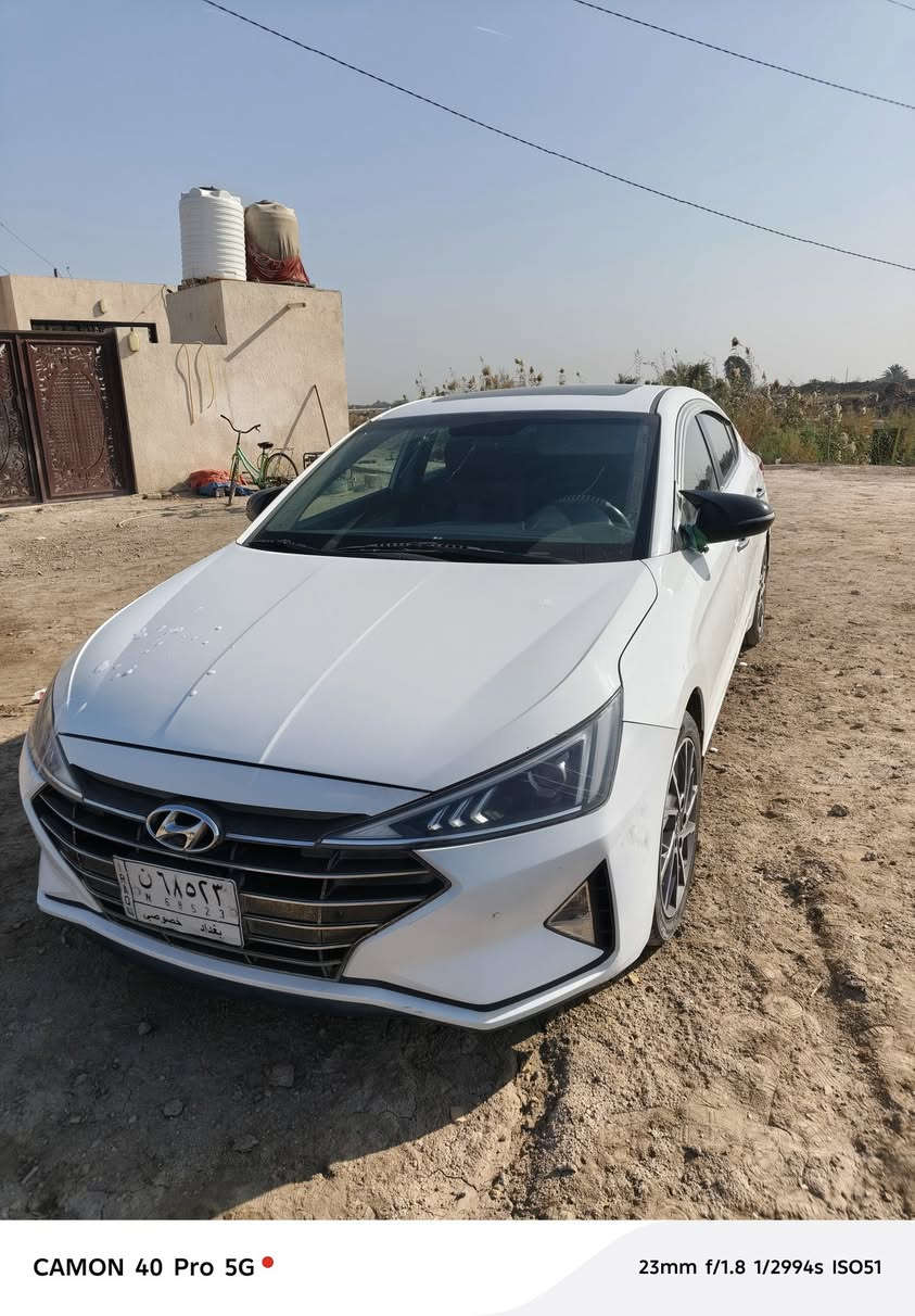 السلام عليكم
انترا خليجي موديل2020 سياره جاهزه مكينه كير حداديه تبريد ثلج تدفئه طخم تاير سياره فول مواصفات مكان سياره ناصرية 
السعر ١٦٥ وفيها مجال 
الهاتف ***********
