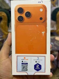 للبيع 17 برو ماكس ضمان apm ذاكره 256 بطاريه 100 لجهاز مشحون 36 مره شخط...