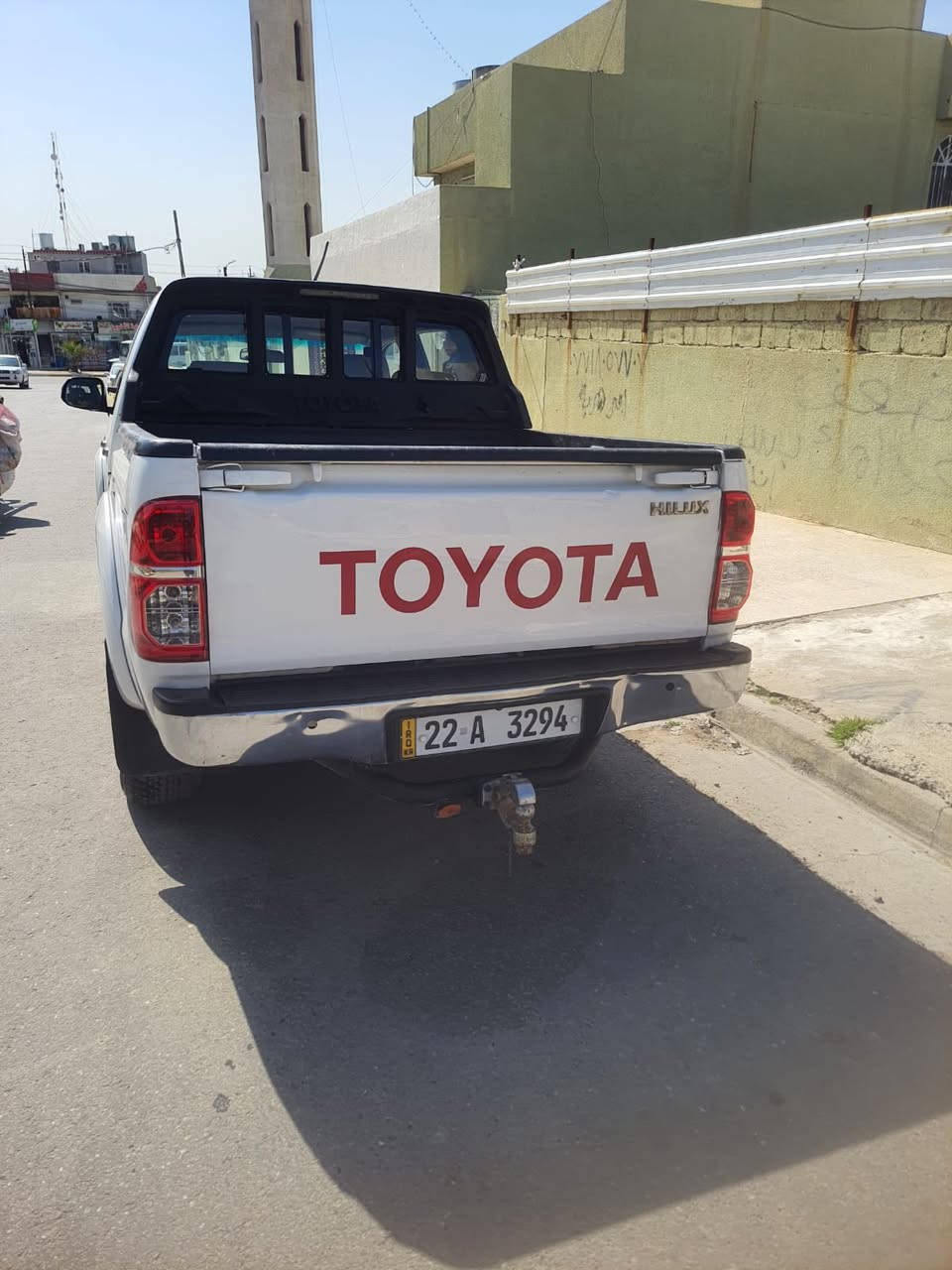 السلام عليكم
بيكم هايلوكس موديل 2014 فورويل 
 
امبدل بيها بونيد وجاملغ اليمين 

كير محرك شرط 

أوتوماتيك 

سنوية جديده تنتهي 2029

سياره ماشيه 316323  km 

سيارة نضيفه جدا وحييل حلوه احلى من الصور داخلها وخارجها كاعده ومرتبة
مكان السيارة موصل سعر السيارة 210$ 
للاتصال *********** بي وات ساب
