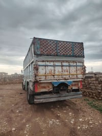 سكانيه 111لبيع مديل 81 محرك  كير كسن  شاصي كل شي شرط  بس رقم راعيه طال...
