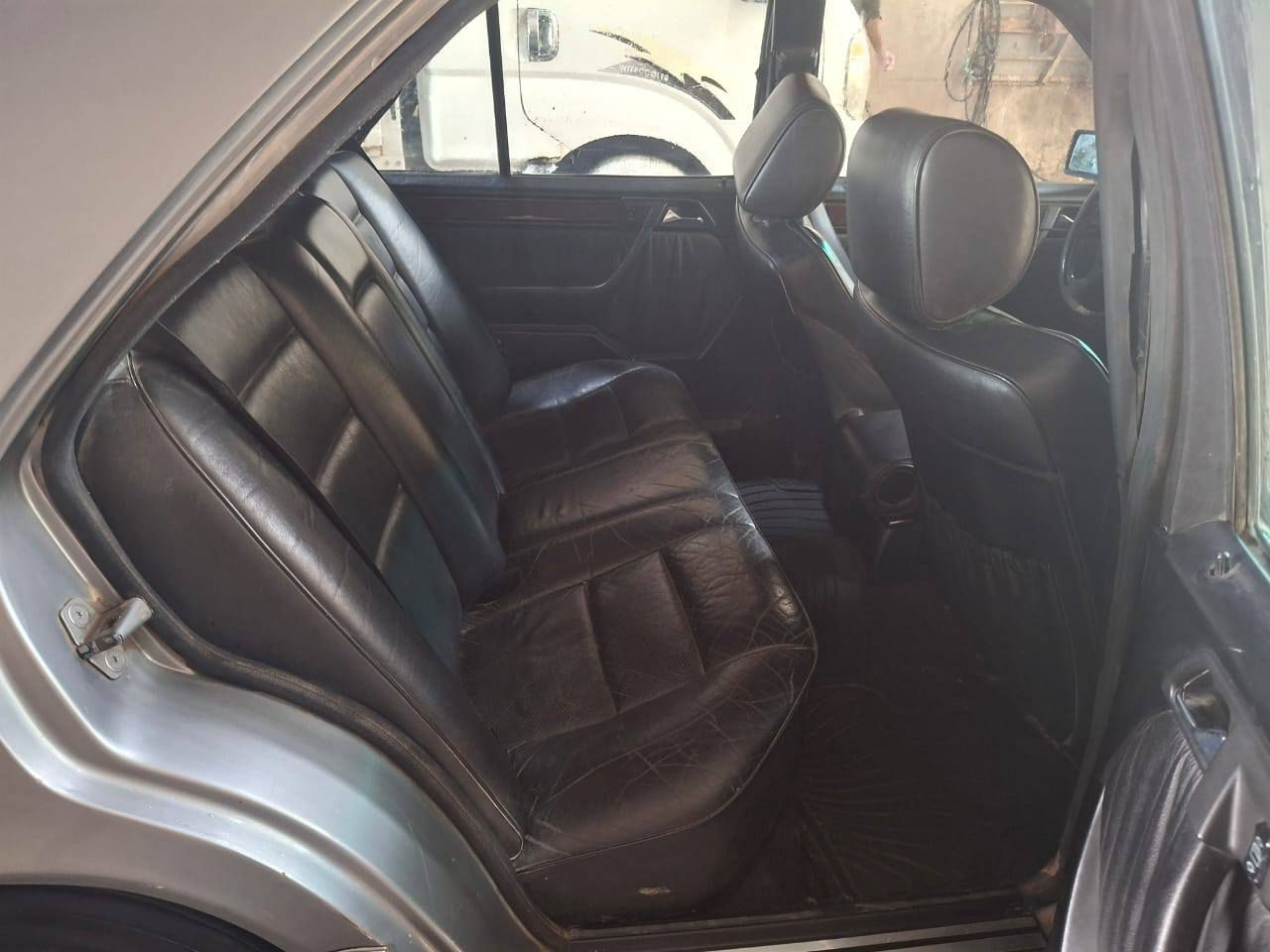 مارسدس دب موديل 1991 بغداد جاهزه تبريد منضومه كامله  دواخل جلد اسود غرفه 99 بالميه السياره محرك 3000 ففتي مكانها كربلاء سعر 65 وبيها مجال قليل حك الجيه  ***********
