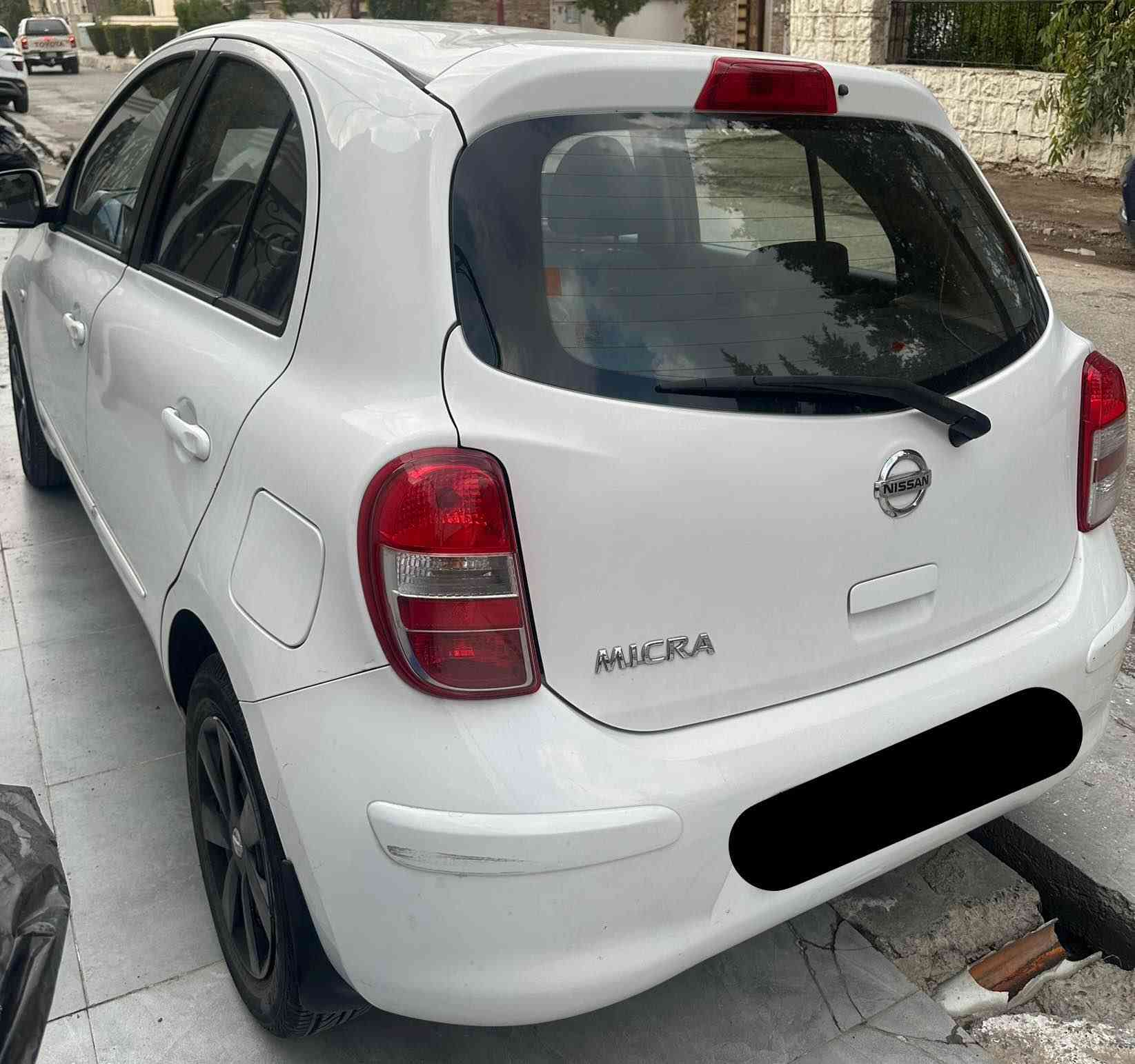 میکرا ٢٠١٥ 
بێ سبوغ
تەنها نەرمە تەزرەکی خەفیفی هەیە
سەیارەکی زۆر خاوێنە یەک دەستە
سەنەوی فەحس و هەزە هەمووی نوێیە
 ١٥٥ هەزار کیلۆ مەتر ڕۆیشتییە 

نرخ 100$ 
تکایە ئەگەر موشتەری نی نامە مەنێرە
واتساپ *********** أربيل, العراق
