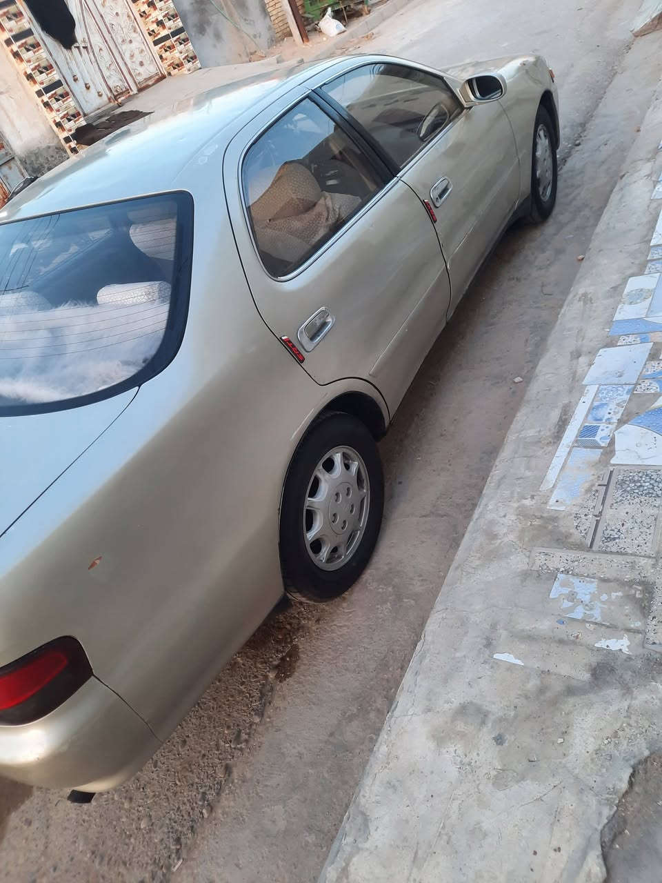 كرستا مكفوله من الكص والنقل الجثه رقم بصره نكليزي هزه وسنويه جديده مكينه وكير اثنين ونص جدد تخم تاير حداديه جديده عنوانها ميسان المجر الكبير سعرها ٥٨ وبيها مجال ***********
