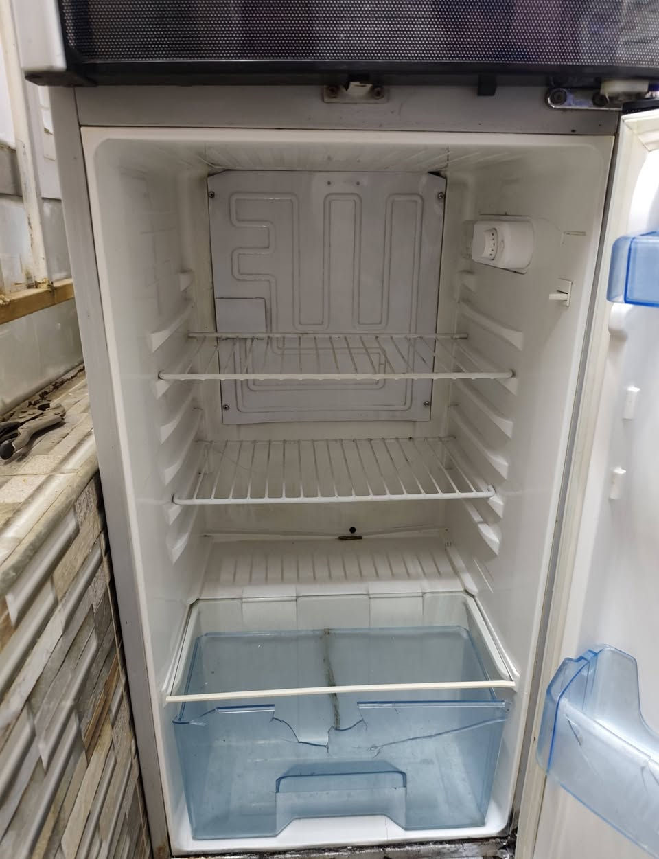 السلام عليكم اخوان رمضان كريم هاي غراض للبيع كلمن وسعره 
الثلاجه ماداخله تصليح والتجميد فول وبيها ضمان بالتجميد والكشر كدامكم سعرها ٨٠ الف 
والمبرده الونا الاصليه مشتريها ٢٥٠ الله شاهد رايدها ب١٠٠ 
والتنور جديد مستخدم قليل بي عازل حراره السعر  ٤٠ الف 
وعدنا تنور الزغير الارضي ب١٠ الاف


**إذا كنت صاحب هذا الإعلان وتريد حذفه لأي سبب، رجاءا أرسل رسالة إلى الدعم الفني**