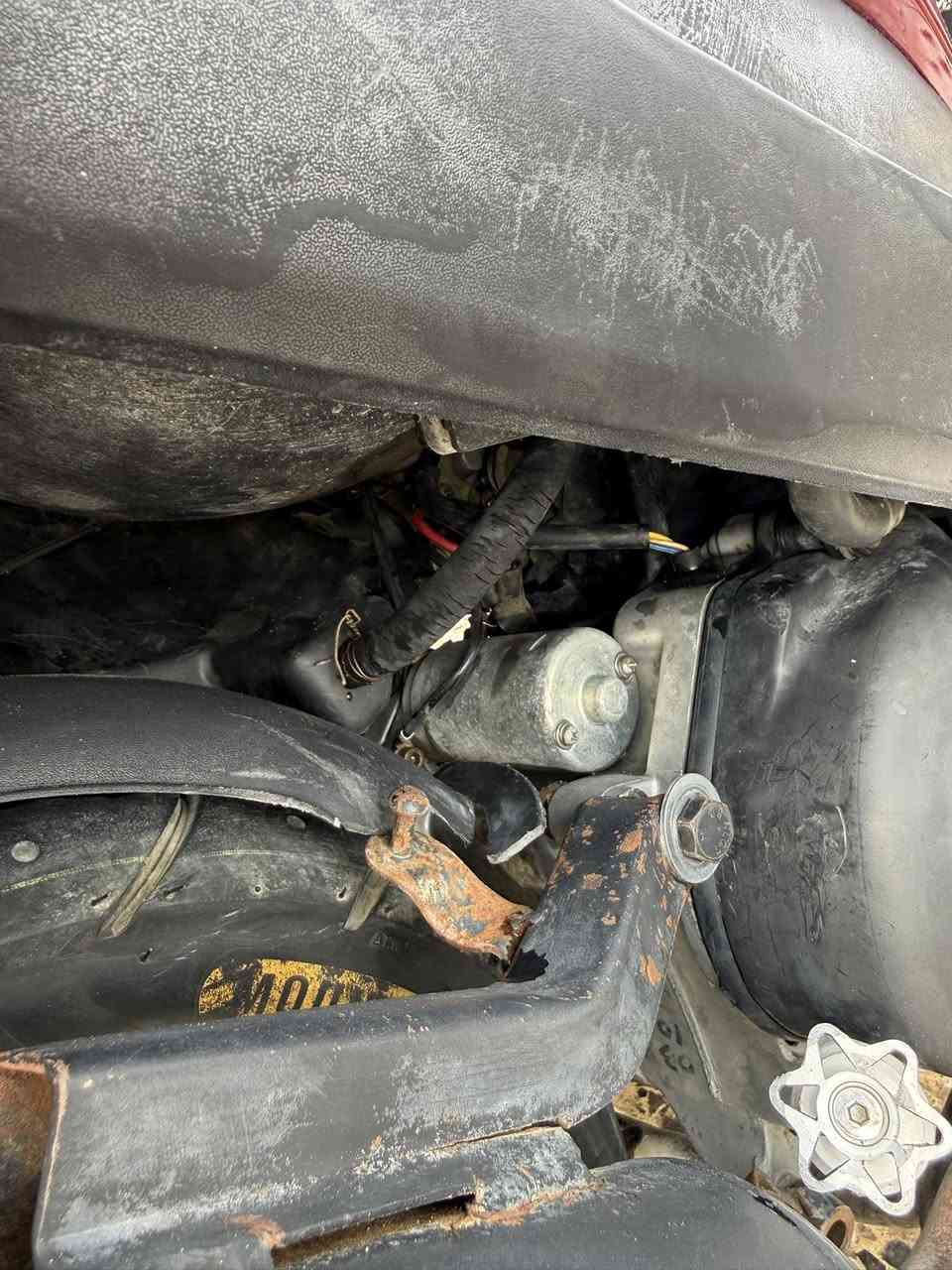 السلام عليكم ماكس عدله للبيع 120 بلادي بوشه 49 مبدل لاستيك و ولفات بس دراجه خير من الله نكرا سلف نكرا هندر الدراجه كلها شغاله اي نقص مابيها دراجه كبل الشارع العنوان 
شرطه الخامسه
 رقمي 📞*********** 
السعر 550 والمو شراي 
لا يتصل
