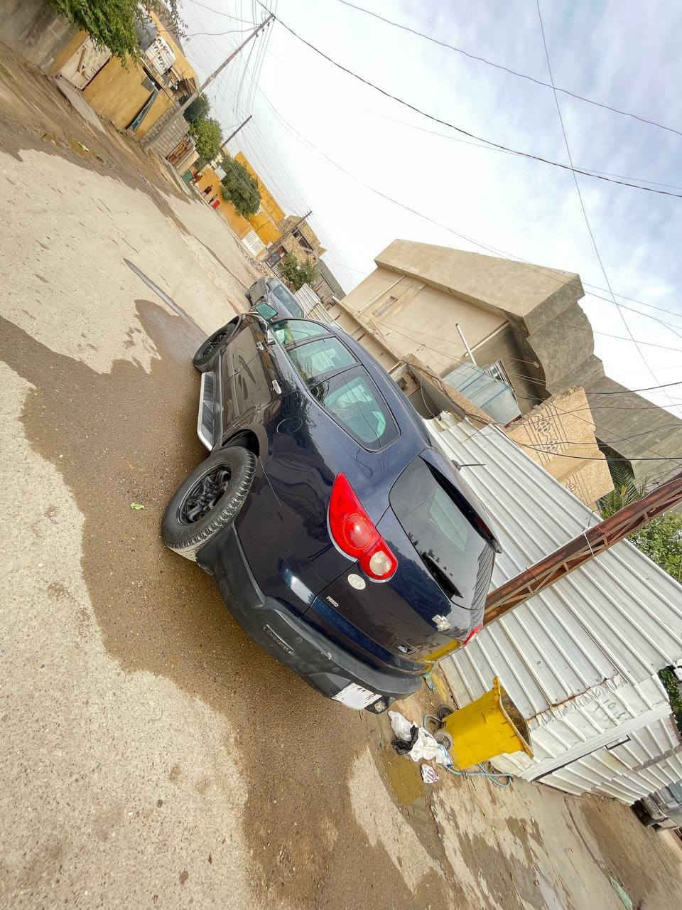 السلام عليكم شوفرلت ترافرس موديل 2011 رقم بغداد بأسمي انكليزي هزه جديده سنويه جديده بيهه قطعه صبغ وبارد شي قليل مكينه كير صدر تخم تاير ويل كب شاشا كبيره كاميرا خلفيه 7 راكب حساسات خلفيه تبريد 3 قطع داخل جديد ماشيه 195 الف سياره مال جناي للبيع السعر 115 وبيهه مجال مكاني بغداد للتواصل ***********
