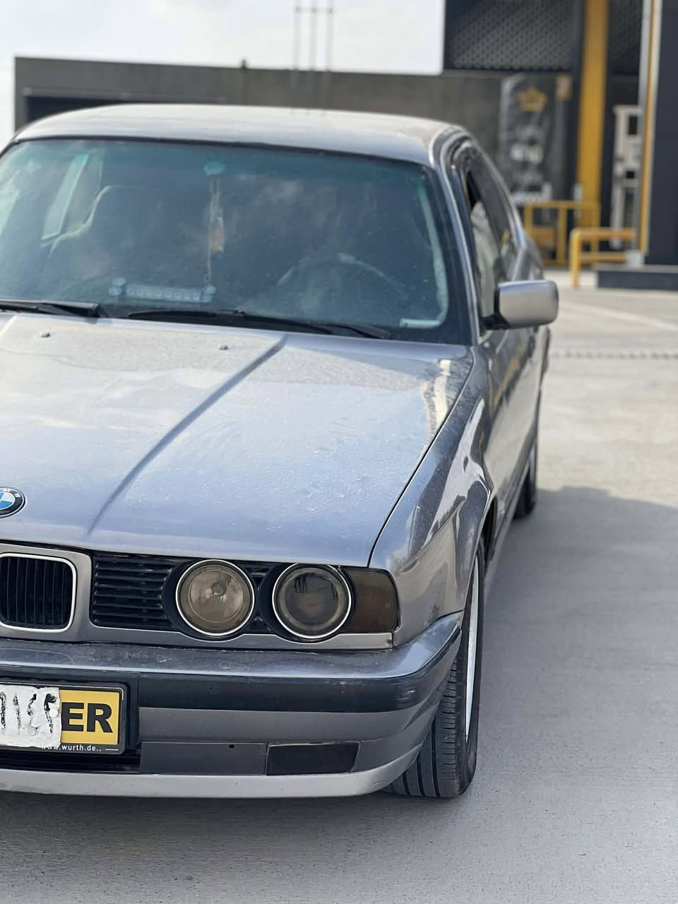 bmw 525
بەناوی خوای گەورە بیئێم ڕەنگ ڕەساسی مۆدێل ١٩٩٢
ئتۆماتیک ٥٢٥سڵایت بێ دەعامی و لێدراونووکە دەرزی پێوەنییە ئاڕم سلێمانی ئەوەلیات و غرامە بەشەرت ماشەلە پێویست بەوەسف ناکات دەعامی بۆ دەعامی بەشەرت بێتەقەو رەقەیە کامل مەسرەف کراوە لێجونی نییە سعری خوار هەموو بازار ٤٥ مەعامەلە لەسلێمانیم *********** ڤایبەر وەتساپی لەسەرە ❤️

قیست و قرز و ئالوگۆرم نییە تەنها فرۆشتنە ❤️
