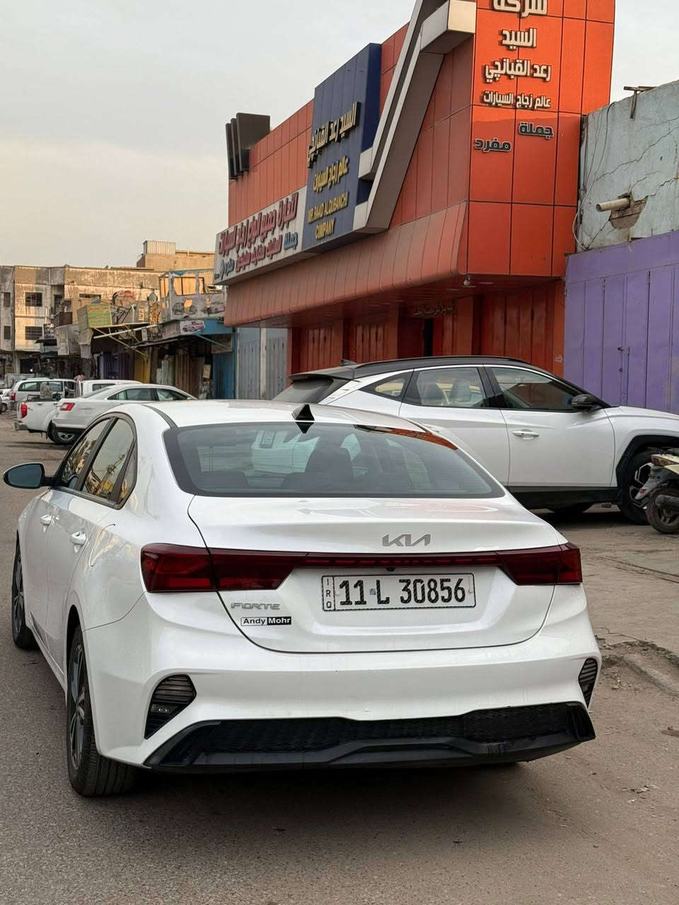 سلام عليكم فورتي 23 وارد امريكي  حادثه موضوح بصوره والاستفسار مراسلت رقم او الاتصال به  ***********
