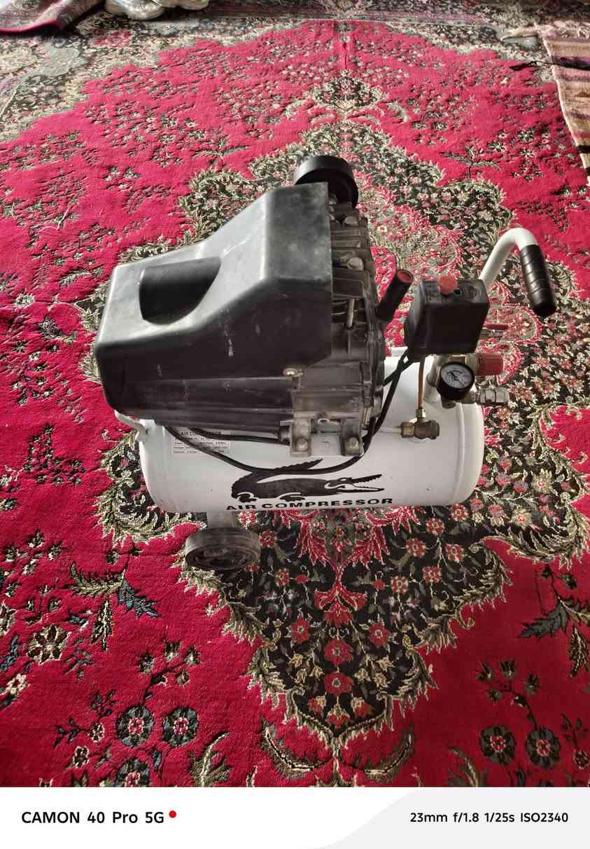 كبريسر للبيع جديد حد لنضاله سعره/ ١١٠  / الف ***********   /   ***********
