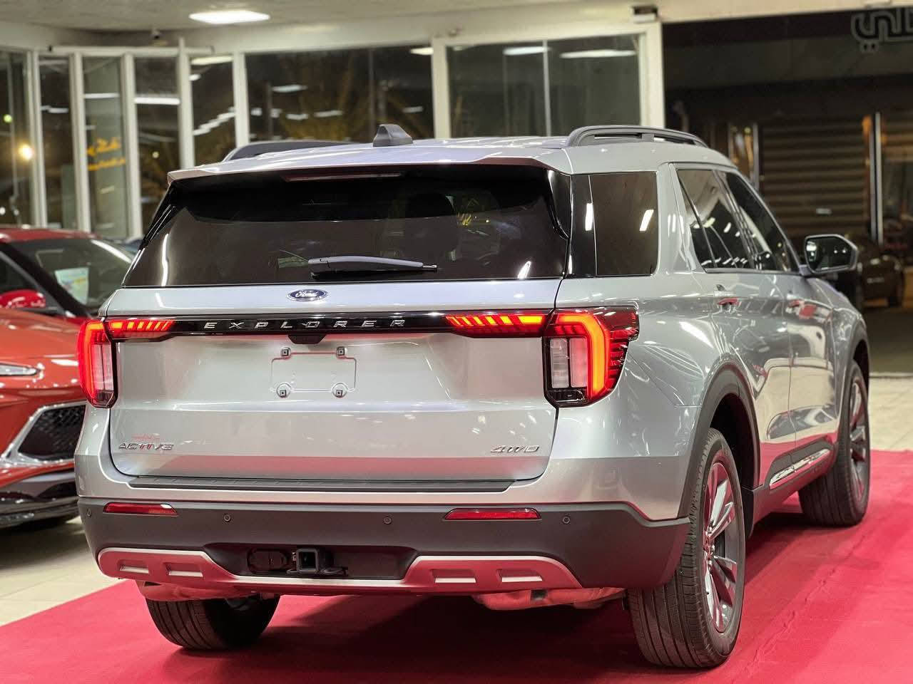 𝐅𝐎𝐑𝐃 𝐄𝐗𝐏𝐋𝐎𝐄𝐑  𝟐𝟎𝟐5للبيع او المراوس                 
عداد المسافة : 6 الف كم زيرو شركه

حجم المحرك : 2.3L TURBO (4.سلندر)

اللون سلفر 

السيارة فول مواصفات عدا الفتحه

السياره ...بدون رقم...تترقم جميع المحافظات عدا الشماليه

دفع 4*4 رباعي اكسن

ملاحظة السيارة ... السيارة بدون اي صبغ عدا يوجد سحب في مقدمه البنيد 10سم وجانب والجاملغ الامامي جهة الراكب 10سم سحب فقط كما موضح بالسونار وموشر

ارباك سستم شركه راجع

كشنات جلد اصلي ابلادي مطعم شامو بخيط احمر اصل

بصمة الابواب 5

بصمة تشغيل 

تشغيل عن بعد ,𝐑𝐄𝐌𝐎𝐓𝐄 𝐒𝐓𝐀𝐑𝐓

سيتم سماعات ,𝐁𝐀𝐍𝐆&𝐎𝐋𝐔𝐅𝐒𝐄𝐍

شاشة دشبول ديجيتال الحديثة

شاحن هاتف لاسلكي 

كاميرة خلفي

كير ماوس

شفتات كير استيرن 

هاند بريك بصمة

اوتو هولد ،𝐀𝐔𝐓𝐎 𝐇𝐎𝐋𝐃

اوتو ستارات،𝐀𝐔𝐓𝐎 𝐒𝐓𝐀𝐑𝐃

اوتو ستوب ,𝐀𝐔𝐓𝐎 𝐒𝐓𝐎𝐏

رادار امامي (تحديد مسار)

رادار جانبي  (نقاط عمياء)

رادار خلفي (التحذير من الاصطدام)

حساسات خلفي

نظام ,𝐄𝐂𝐎

نظام ,𝐍𝐎𝐑𝐌𝐀𝐋

نظام ,𝐒𝐏𝐎𝐑𝐓

نظام ,𝐓𝐎𝐖/𝐇𝐀𝐔𝐋

نظام ,𝐒𝐋𝐈𝐏𝐏𝐄𝐑𝐘

داخل ليد 𝐋𝐄𝐃

تحكم استيرن

استيرن كهربائي 

استيرن تدفئة 

كشنات جلد

كشنات الأمامية كهربائي 

كشنات الأمامية خزن+ميموري

كشنات الأمامية تدفئة وتبريد

صندوق شفط كهربائي 

لايتات ليد وعدسة زنون بلادي

بلوجكترات 𝐋𝐄𝐃 بلادي

بكلايتات 𝐋𝐄𝐃 بلادي

ويل كروم حجم 20

السيارة جديدة بوضع الشركة جديده بشكل
السعر ٢٧٥$ وبيه كل المجال
للاستفسار الاتصال بالرقم ***********

وات ساب... ماسنجر متواجد... ابو وسام الزريجاوي
