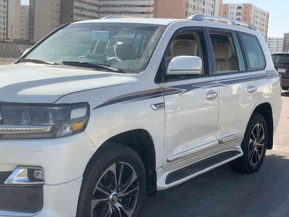 1_لاندكروز فكساره 2010 محدثه 21

2_فول مواصفات واحد عله واحد

محرك 8 سلندر مواصفات فكياره

4_بصمه ابواب

5_بصمه تشغيل 

6_تشغيل عن بعد

7_مري شفط 

8_اشاير مري 

9_اشاير ترحيب

10_كشنات كهررباء

11_7راكب

12_تبريد❄❄

13_فتحه سقف

14_دفع رباعي/فور ويل

15_مكينه وكير جدد

16_سياره. مصبوغه حزام لغرض التحديث فقط صبع من دون حادث

17_رقم بغداد بسمي رقم دولي انكليزي 

18_مكان بغداد جسر ديالئ القديم

سعرها 285 وبيها مجال 

***********
