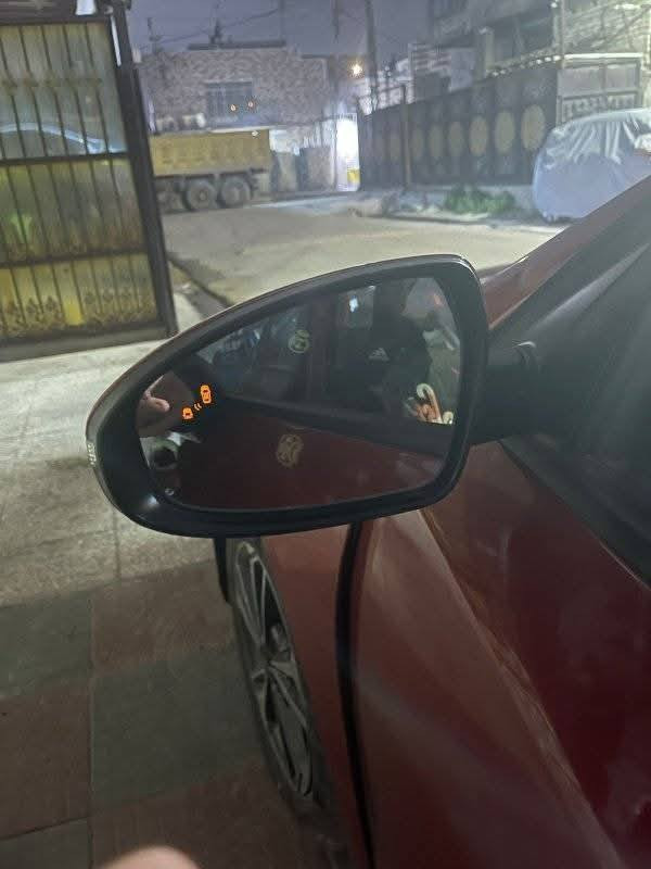 السلام عليكم
فورتي 23 امريكي رقم بغداد رقم وسنوية جدد 

لون مشمشي 

ماشيه 25 

السعر١٣٣$ قابل للتفاوض
المواصفات 
فول تحكم ستيرن
شاشه 
رادار 
حساسات
مود درايف 
مانع انزلاق
نقطه عمياء
توقف ذاتي 
مكاني بغداد البلديات 
***********
