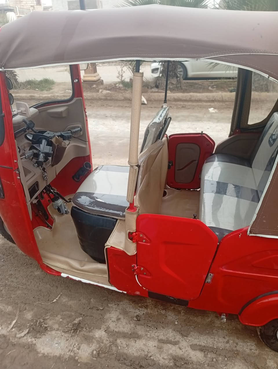 سلام عليكم تكتك البيع 22بشهر 8 كفاله عامه لاصبغ ولا رقمه ذي قار معجون رايده 8600وبيه مجال حك الجيه ***********
