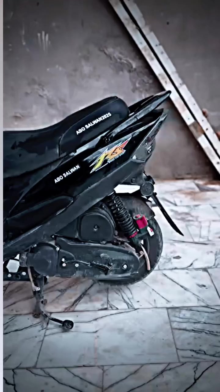 السلام عليكم 
دراجة ماكس عدله رمبه ما صارلها من طالعه من الوكيل الوصل موجود قبل ثلاث اشهر كفاله عامه نگرة سلف كهربائيات بصمة تشغيل عن بعد نضافه فول شلعه ومعدل السعر 850 وبيها مجال للشراي   اي استفسار اخر الاتصال فقط ما موجود ماسنجر رقمي ***********
