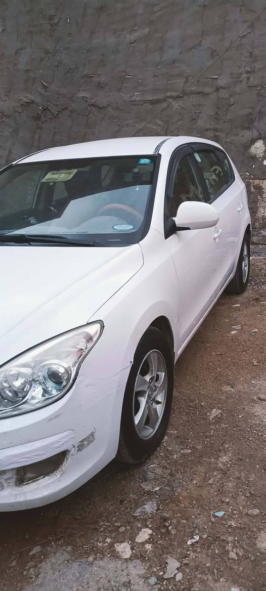 ألسلام عليكم ورحمة الله وبركاته
هونداي النتر ( تورنج) موديل ٢٠١٢  رقم ديالى وارد امريكي  ماشيه ١٠٠ بيها ظربه بنيد وبالعراق باب صفحه الصدر سياره نظيفه وحلوه داخل جلد مكينه ٢٠٠٠ سعر ١٠٠$ وبيها مجال مكان بغداد 
للأستفسار اتصال 
‏‪0773 440 0926‬‏
