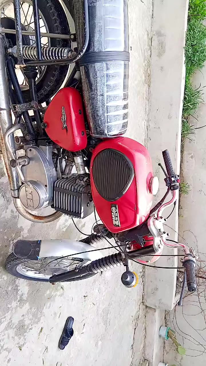 للبيع ماطور ام زت 
موديل 81
السعر مليون 
بي منفيس
***********
