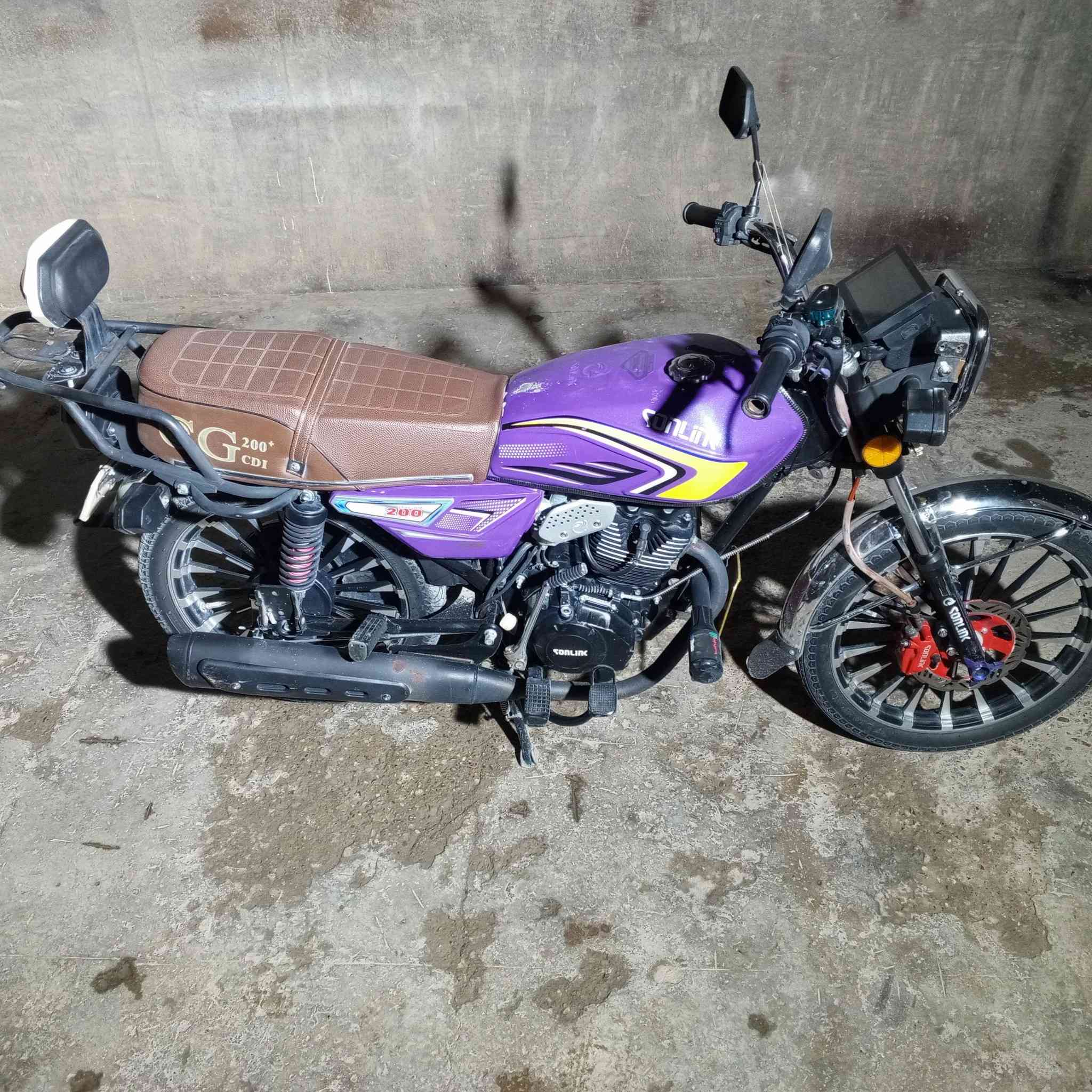 اسلام عليكم موطور سيفان سونك البيع موديل 25 نضافه فول كامل موصفات مكاني منصوريه الجبل السعر خاص الشراي يتصل عل رقم***********
