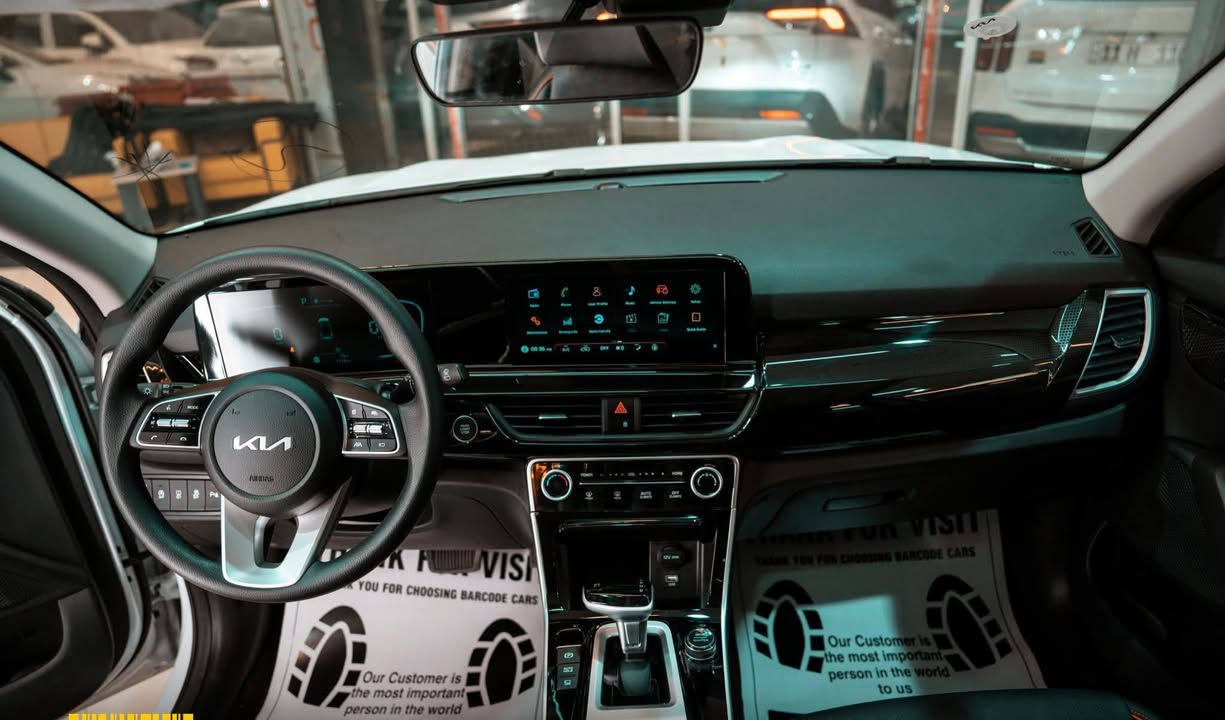 كيا سليتوس ٢٠٢٥ خليجي
فول مواصفات 
رقم بابل انكليزي 
١٧٨ فقط 
***********
