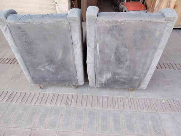 كراسي تخم مستعملات للبيع سعرهن 25 العنوان الحمزه الغربي. الجمعية ***********
