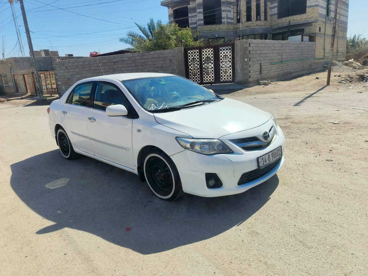 سلام عليكم كورلا موديل 2013 وارد خليجي سياره مكفوله من ضربه القويه بيه رشات قليله كير محرك كفاله 1800 تخم تاير حداده جديده سياره جاهزه *********** السعر 88 البصرة, العراق
