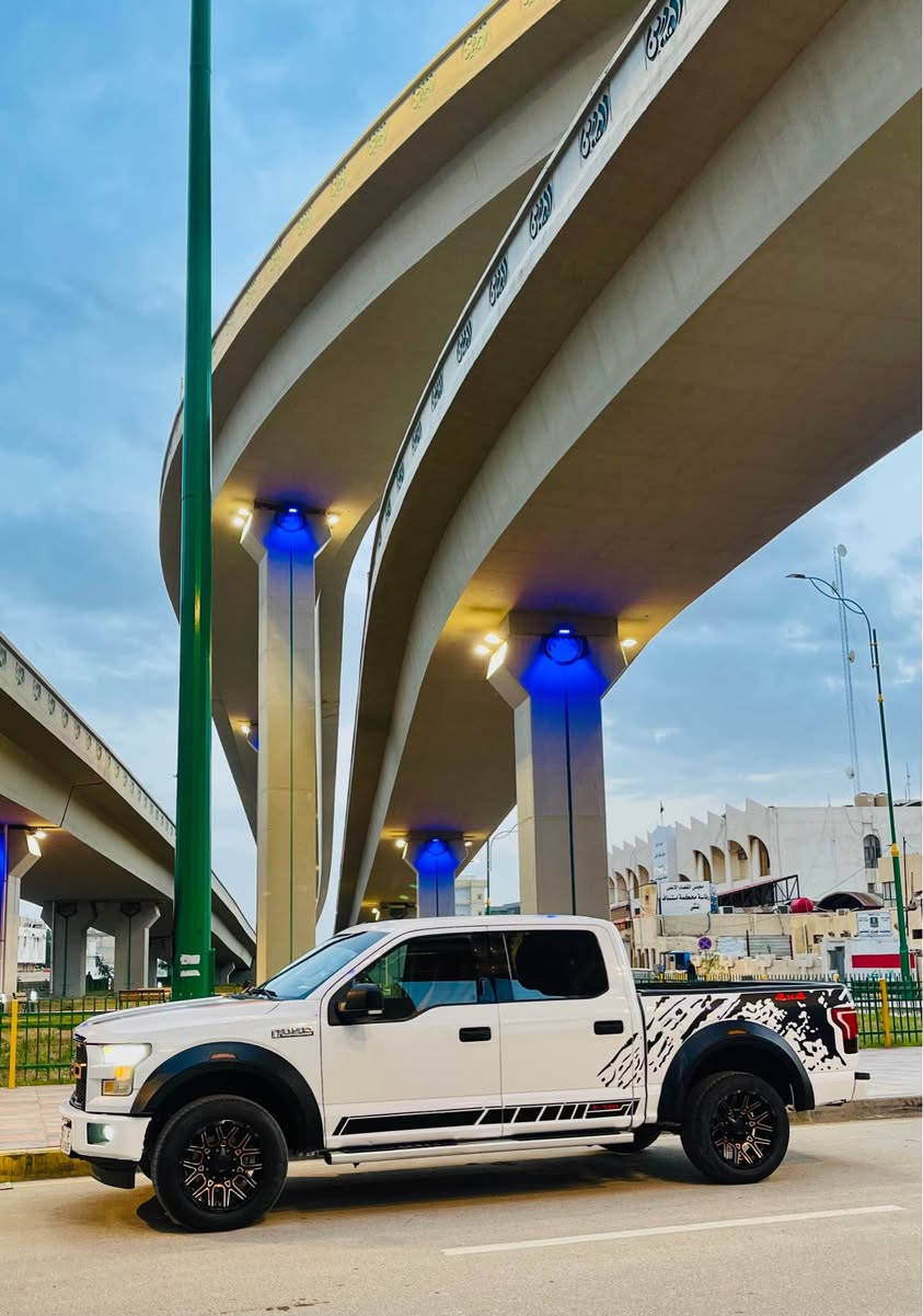 السلام عليكم

للبيع او مراوس 

فورد اف 150 موديل 2017

محرك 8 سلندر  5000

فور ويل 

باب طويل بدي قصير

رقم سليمانيه الجديد تحويل مباشر

الحادث بدي الخلفي 

بيها ويل كب 20 

عليها منظومة غاز ايطاليه 80 لتر 

السيارة جاهزة من كل النواحي

مكان السياره السماوه 

للاتصال
 *********** السماوا, المثنى
