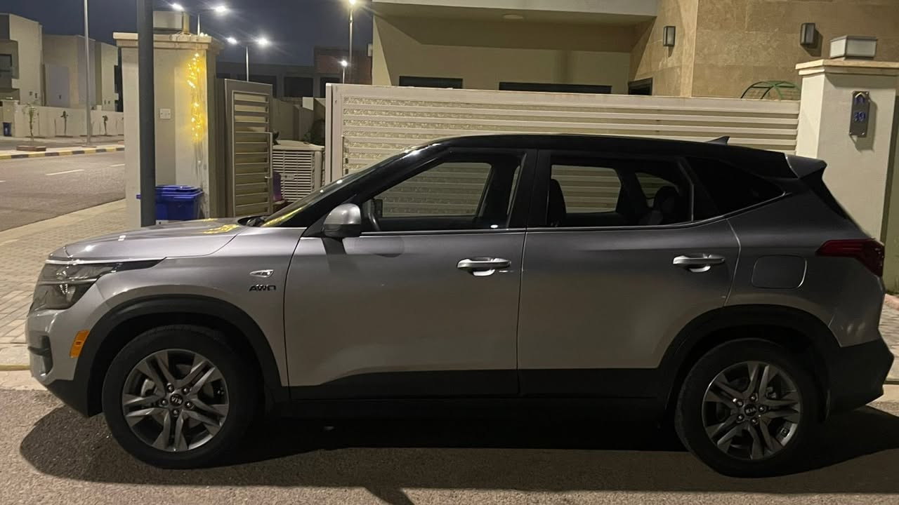 كيا سلتوز ٢٠٢١
وارد امريكي لسياره مكفوله من لصبغ وبدون ايرباك وبدون شاصي ولغد مجرد طخه بسيطه خلف لدعامية الخلفيه  وبيه رصعات حالوب عل قماره وعل بنيد وعل تكم 
مبدل بيه كير AT المرغوب محرك 2000دوش مفتوحه وبيه ضمان من لتبخير ولتنقيص رقم اربيل تريد تحويل او وكاله 
لسعر ١٢٨  
***********
***********
