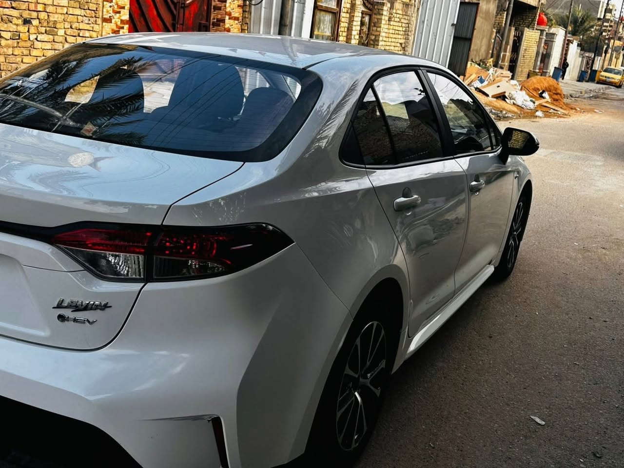 إسلام عليكم  كورولا  2025 hybrid فول مواصفات شكل الامريكي
⚡ مواصفات:

☀️ فتحة سقف سلايد

🔑 بصمة + دخول ذكي

🧠 رادار + تحديد مسار + قيادة شبه ذاتية

✨ هاند بريك كهربائي + لايت زينون

📸 شاشة وسطية + كاميرا دوارة + عداد ديجيتال كامل

⚙️ تحكم مقود جانبين + درايف مود + أوتو هولد

🛡️ فل سيستم إيرباك + مانع تصادم + مانع انزلاق

- ماشيه 16  الف

سياره انضف بهواي من الصور

-سعرها154

بغداد/العبيدي/حي الرئاسه

***********
