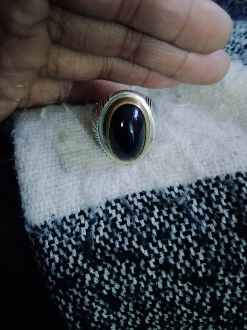 السلام عليكم  يماني شفه اصلي  صياغه ثقيل 
كربلاء حي العباس  ***********
