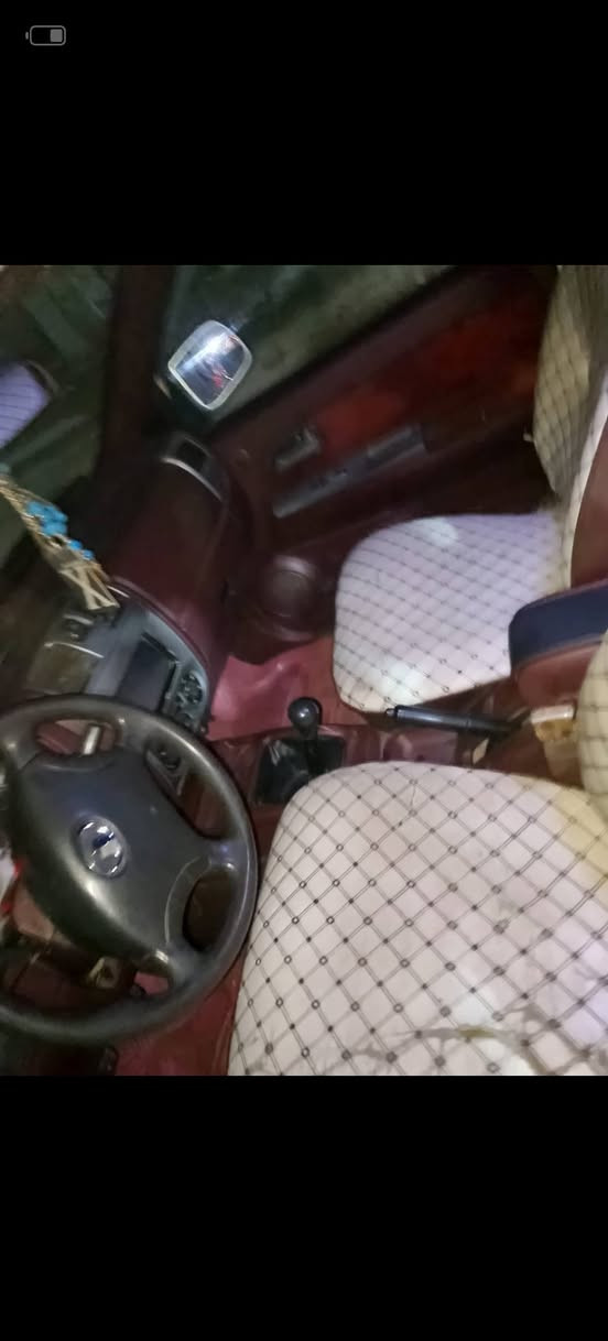 سلام عليكم بيكم كريت ويل مديل 2011رقم بغداد تايرات جدد باتري جديد محرك كير مكفولات صدر نضيف السيارة مغلفة فافون من جوة ومحجر تبريد شغال بس وكف الكمبريسر بيها ضربة بالجاملغ الأيمن خفيفة ومعمر نفسة سيارة نضيفة ترايك للبصرة سعر 65ورقة مكان السيارة بغداد شهداء العبيدي الثانية ***********
