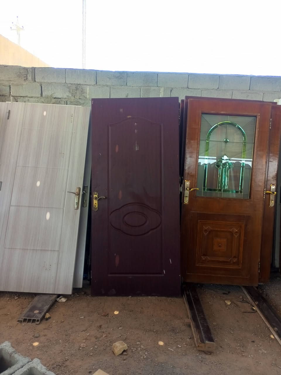 تم تنزيل وجبة بيبان خشب وحديد  شرط النضافه 

وتم تنزيل مبردات الحجم الكبير 

والاسعار خاص واتساب 

العنوان الرميثة شارع النجمي الرئيسي 

قرب محلات ال عزوز او قرب مخظر بركات الحسين 

او قرب مجمع العزاوي او قرب صيدلية اليقين 

رقم الهاتف *********** واتساب 

او *********** واتساب 

او *********** واتساب 

ورجا الاسعار خاص او واتساب رحمه الله والديكم 

ورجأ مااجاوب على التعليقات بسبب مشغول بالمحل
