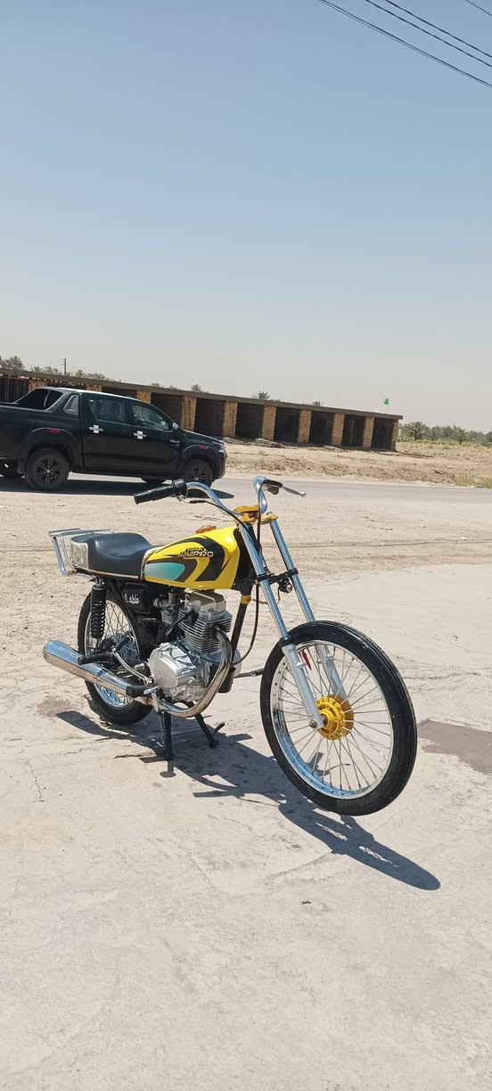سلام عليكم عمي نامه شلامجه موديل 26والشاصي 13لبيع الصفره السعر  600اوراق اصولي والثانيه تيربو حمره موديل كله 25والشاصي 19بيه بليته ورقم شاصي كللك كللك السعر 575مكاني على طريق حله نجف قطعت عبدالله ابن زيد واهذه رقم تليفوني ***********.     خاص ما متواجد  اتصال فقط
