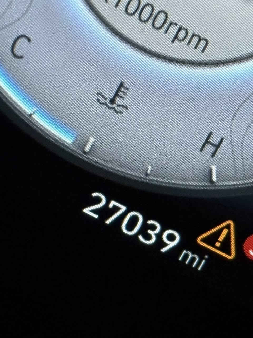 سلام عليكم النترا موديل 2025دخول جديد بسمي بدون رقم امريكيه تبديل بنيد نفس لون جاملغ تبديل  تصليح بل لغد وبل شاصي خفيف صفحت سايق فقط سعرها 148بيه مجال بدون رقم بيع أو مراوس مكاني حله باب الحسين شراي يتصل ***********
