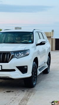 تيوتا برادو موديل 2022   VX فول موصفات  مقاعد مامية كهرباء وتبريد   شا...