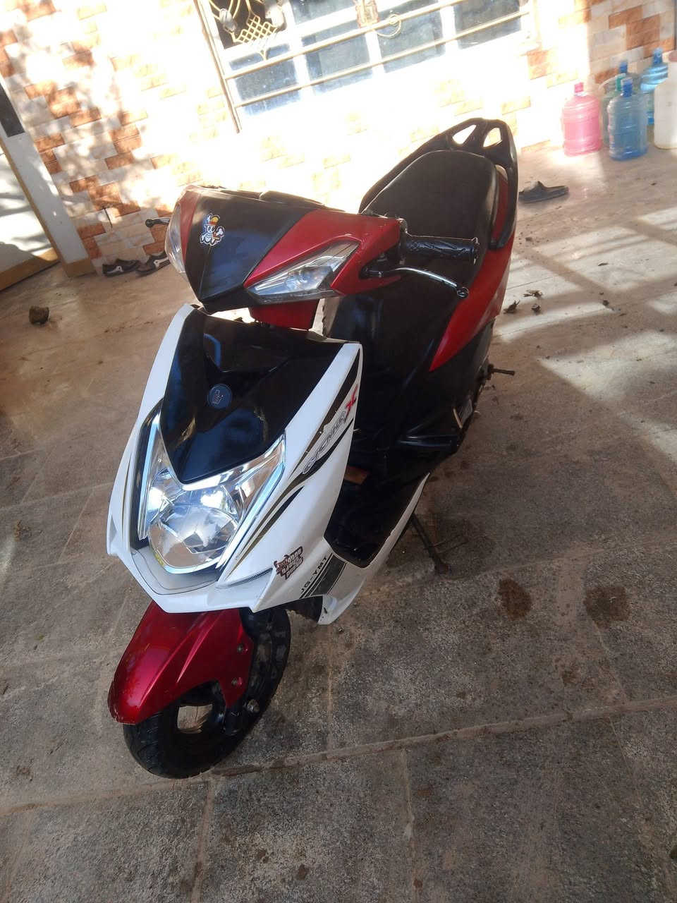 السلام عليكم للبيع دراجه سكنس ياباني نضافه فول كله ابلاديه كهربائيات كله شغاله سلف هورن لايت اشاير قفل جنطه قفل سكان مكينه حلوه كلش مكان كربلاء طويريج السعر 400 وبيه مجال قليل الشراي يتصل وبي خير ويدلل ***********
