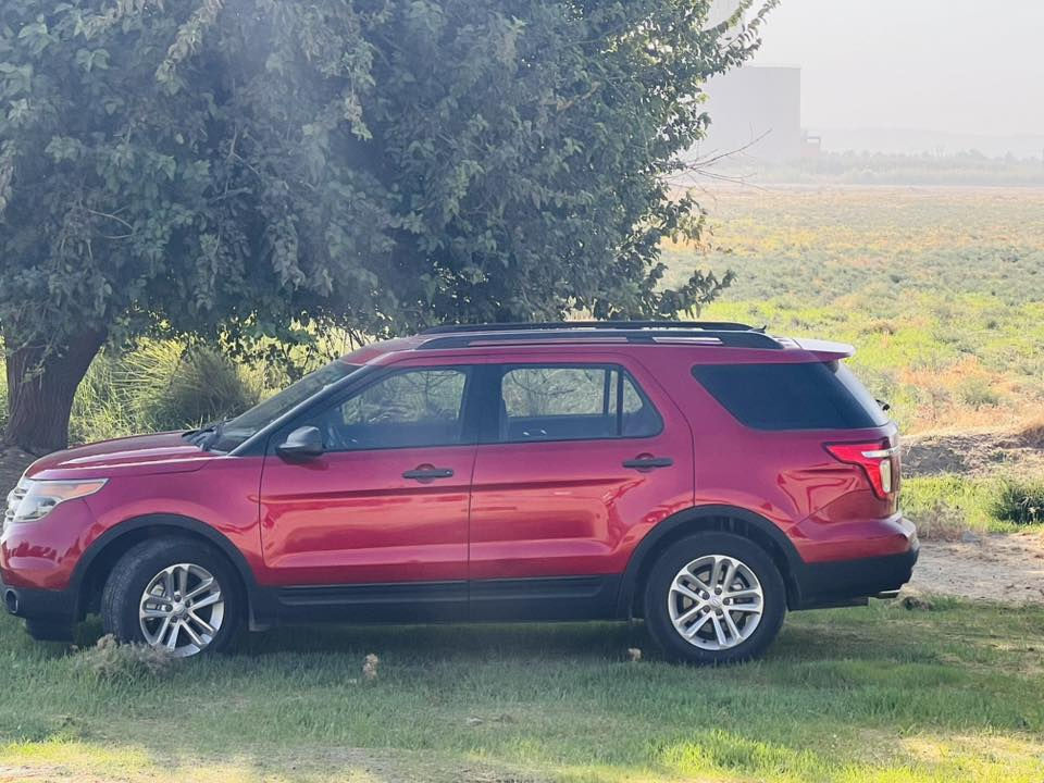 فورد اكسبلور 2012خليجي بدون ضرر السيارة خير من الله ماشية 193 السنوية لغاية 29.    138. وبيها مجال لطيبين 
***********
