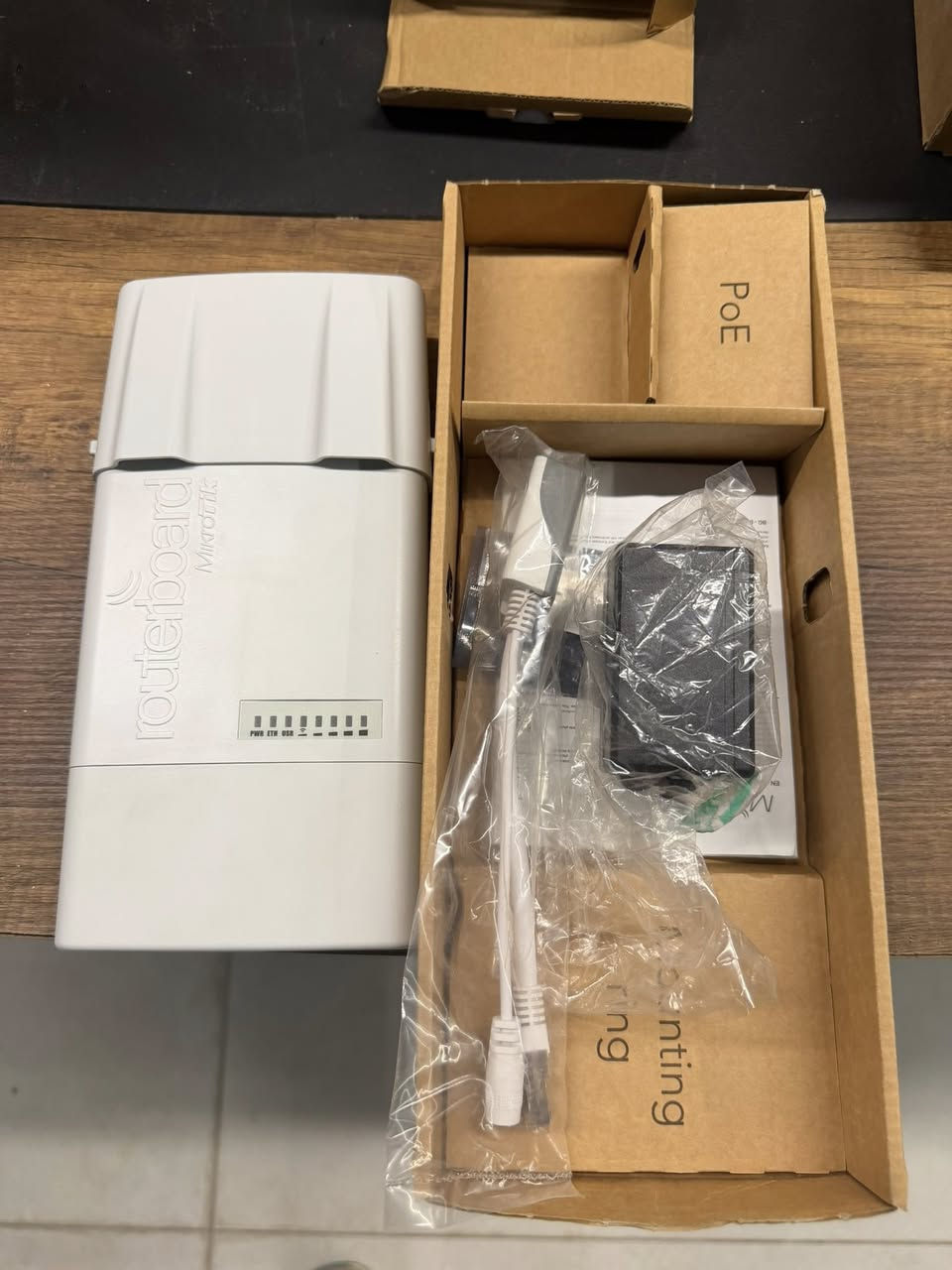 توفر لدى مكتبنا 
سكتر gps ac سعره 140 الف
سكتر ac لايت سعره 130 الف
سكتر مدمج 921 سعره 140 الف
سكتر نيكست 120 سعره 60 الف
روكت Ac سعر القطعه 140 الف 
روكت تيتانيوم مع محولة سعره 70 الف 
912 سعره 70 الف m2
  دلتا لينك انتي نويز 23 سعره 40 الف
بور بيم Ac سعره 100 الف 
بور بيم m2 سعره 90 الف 
دعسوقة بث واستلام زواية 90 درجة سعره 50 الف
يوجد لدينا توصيل لكافة المحافظات
***********
